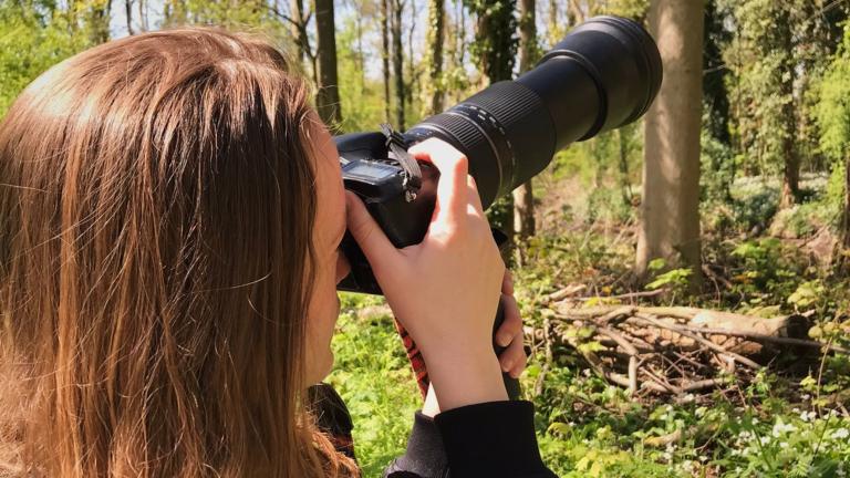 Marit Moerman aan het fotograferen